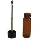Snuff bottle with internal spoon